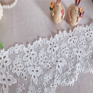 5 yards Off White Cotton Lace Trim Embroidered Scalloped Lace Sewing Lace