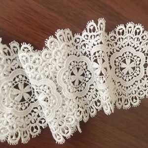 3 yards Off White Cotton Lace Trim Embroidered Scalloped Lace Sewing Lace