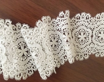 3 yards Off White Cotton Lace Trim Embroidered Scalloped Lace Sewing Lace