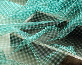 1 yard Green Mesh Lace Fabric with Checks Birdcage Veils Gowns Tutu Dress Party Decoration