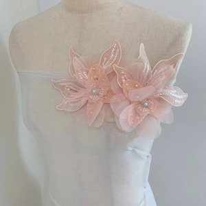 2 st persikarosa spetsapplikation 3D-blommor bröllopsklänning gör-det-själv modelapp spetstyg för hårband scrapbooking