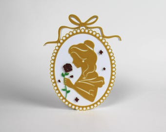 Belle Frame Decor