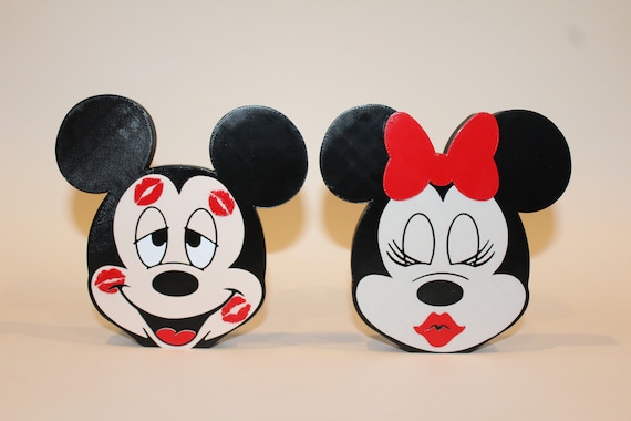 Mickey and Minnie Full of Kisses - Etsy