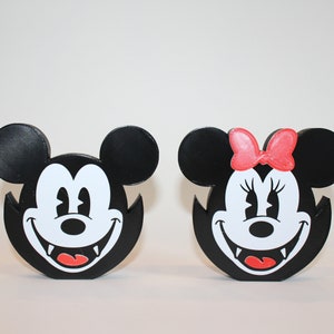 Mickey and Minnie Vampire&#39;s