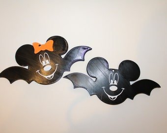 Hanging Mickey and Minnie Bats