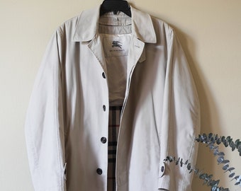 BURBERRY Vintage London Overcoat. / Size: EU48