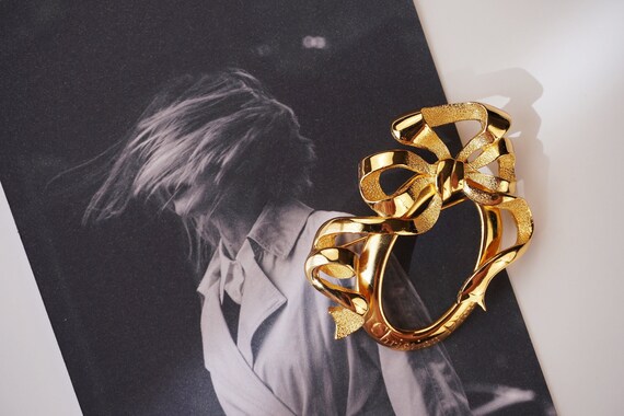 Christian dior logo brooch - Gem Christian dior logo brooch - Gem