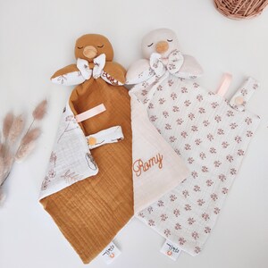Personalized bird comforter - embroidered name - pacifier clip - cotton gauze swaddle - birth gift idea for boy and girl