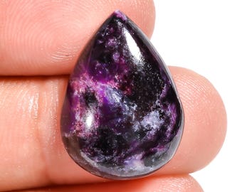 Sugilith-Birnenförmiger Cabochon, loser Edelstein, 20 x 15 x 4 mm.