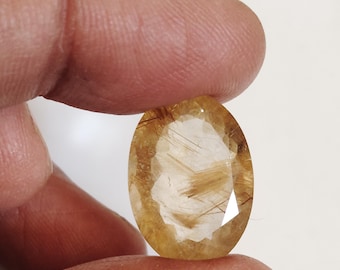 Piedra tallada ovalada de cuarzo rutilado dorado de 13,5 quilates (19 x 14 x 8 mm) S-1225