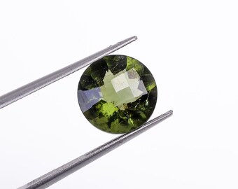 Moldavit, rund, facettiert, 10 x 10 x 6 mm, MT-462