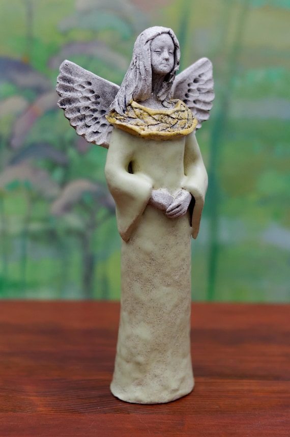 Figurine Ange Femme Mains au Cœur - Ange Boutique