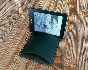 Kindle Paperwhite cover. Kindle leather case. E-book holder, book gif, Green kindle stand