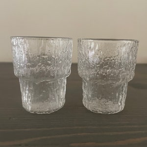 Set of 2 textured glass shot glasses