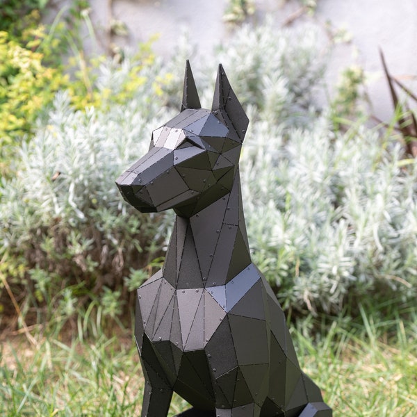 Statue de doberman assis - Art déco en métal 3D - Sculpture décorative de doberman en métal - Chien low poly - Statue de jardin