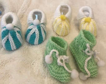 Cupcake baby booties