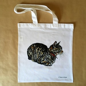Lightweight Cat Tote Bag, Eco Friendly Tote Bag, Tote Bag For Cat lovers, Cat Book Bag, Tabby Cat Tote, Cat Shopping Bag, Cat Grocery Bag