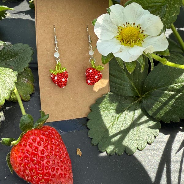 Beaded Strawberry Earrings — Fruit Jewelry