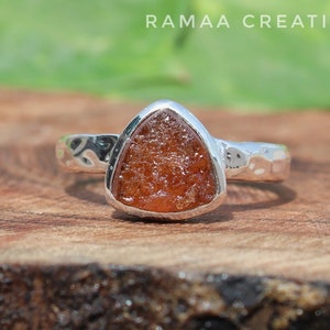 Raw Amber Silver Ring | Natural Trilliant Baltic Amber Hammered Ring | Sterling Silver 925 | November Birthstone | Handmade Jewelry