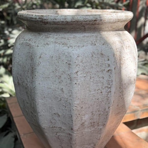 Grande vaso rustico in argilla, urna da giardino per esterni fatta a mano, vaso da fiori vintage in terracotta, decorazione stile fattoria mediterranea, grande