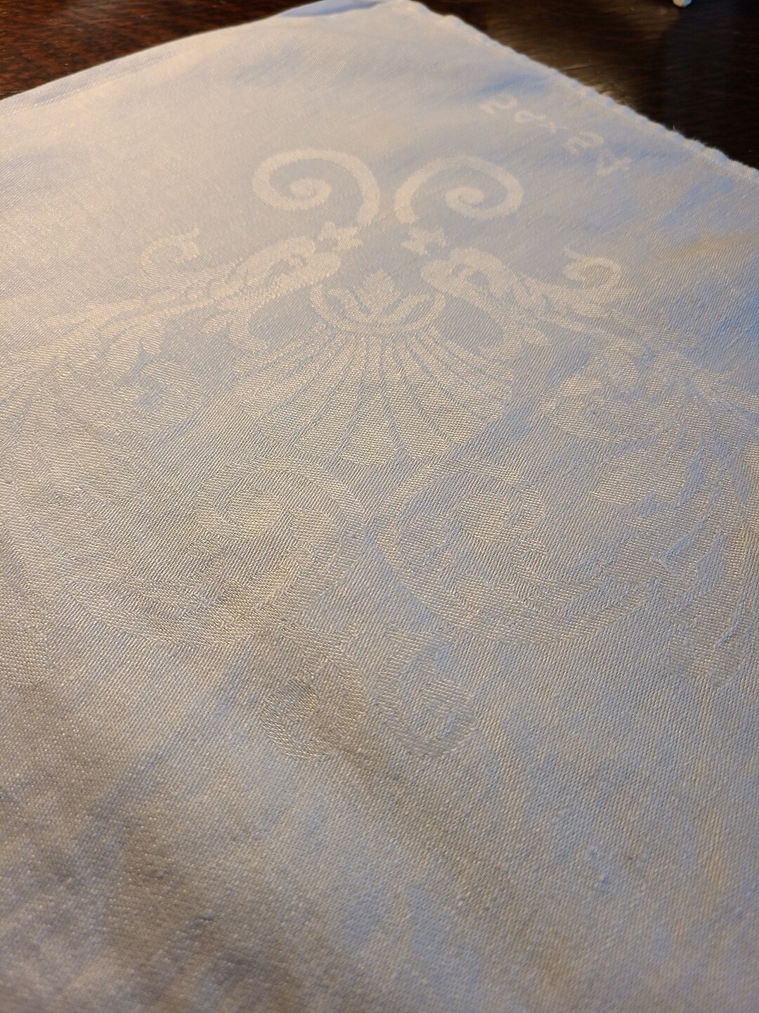 White Linen Damask Tablecloth. Vintage Damask Tablecloth. 52x52 Square