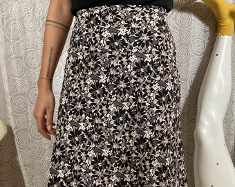flowy mini skirt 90s
