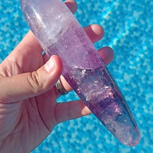 Stunning Amethyst Wand with rainbows