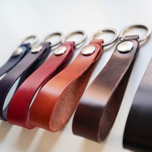 Leather snap keychain