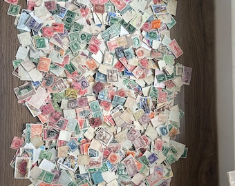 Brittiska samväldets frimärkssamling. 2000 frimärken från drottning Victoria till drottning Elizabeth II. Off-paper.