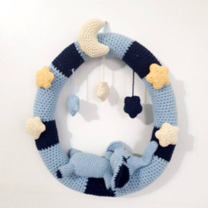 Baby&#39;s bedroom wreath