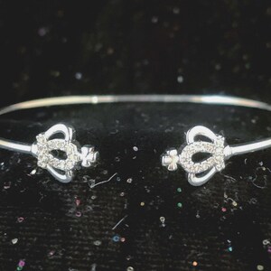 Rigid bracelet