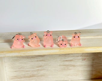 Stitch Markers 5pc Posing 3D Pigs for Crochet and Knitting Detachable Place Marker Progress Keeper Yarn Gifts Accessories Notions