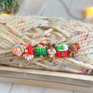 Cute Christmas Stitch Marker Knitting Crochet Gift Place Holder Progress Keeper