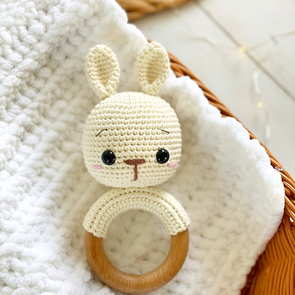 Bunny Rattle, Easy to Follow Crochet Pattern, Rabbit Rattle