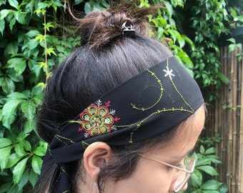 Bandana,Haarband zum Selbstbinden   Viskose Crepe Schwarz    Buntbestickt