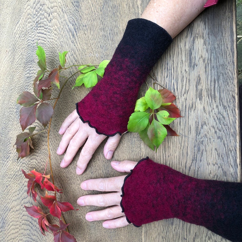 Pulswärmer Wollwalk schwarz und rot oder pink Armstulpen Bild 8