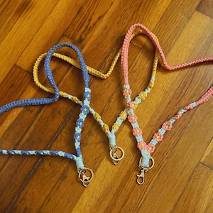 Floral Macrame Badge Lanyard, Handmade Knotted Flower Card ID Necklace Daisy Lanyard, Small Gift, Teacher Present, Green Pink Purple Yellow