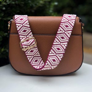 Wein Burgunderrot & Weiß Boho Muster Crossbody Gitarre Geldbörse Taschengurt, gestickter Handtaschenersatz, verstellbare Kameratasche, Kastanienbraun dunkel
