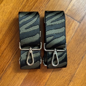 Zebrastreep dennengroen en zwart schouderriempje, nylon dierenprint iPhone-hoesje draagriem, verstelbare vervanging, gouden of zilveren hardware