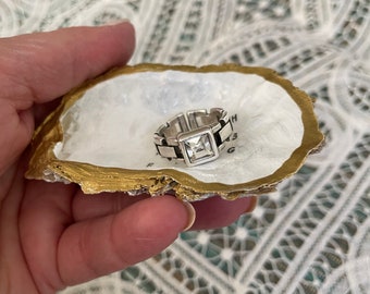 Engagement Ring Presentation Dish