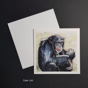 Chimpanzé décontracté - carte de voeux carrée de 6 x 6 pouces. Carte martelée de 300 g avec enveloppe blanche.