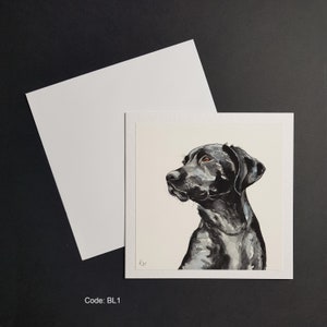 Black Labrador - 15x15cm Grußkarte mit weißem Umschlag. 300g Karton gehämmert.