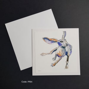 Lièvre courant - carte de voeux carrée de 6 x 6 pouces. Carte martelée de 300 g avec enveloppe blanche.