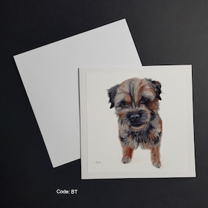 Border Terrier - 15 x 15 cm große Grußkarte. Gehämmerte 300g Karte mit weißem Umschlag.