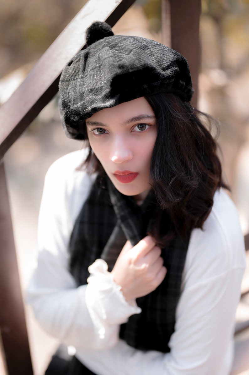 Unisex Winter Plaid Scarf and Hat:Scottish Traditional Tam O'Shanter Flat Bonnet Kilt Tammy Hat & long Scarf Grey Watch Night. image 2