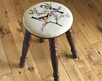 Vintage Needlepoint Stool - Vintage Wooden Stool - Vintage Cushion Top Stool - Vintage Bird Needlepoint Decor - Needlepoint Seat- Home Decor