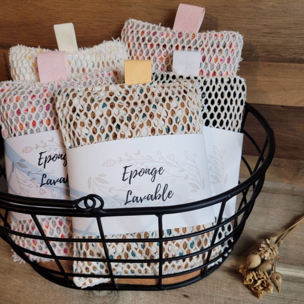 Washable kitchen sponge made of Oeko-Tex and GOTS certified cotton, with a scrubbing side and a zero-waste, organic sponge side.