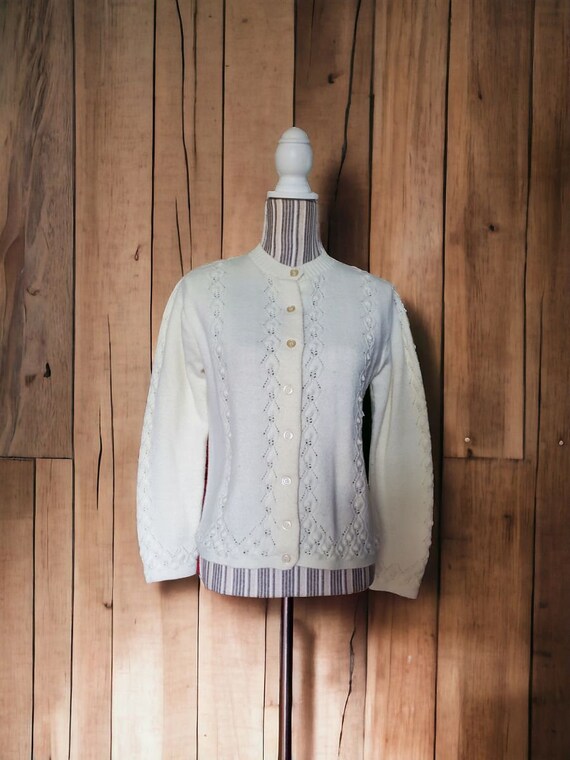 Vintage 60's handknit cardigan sweater