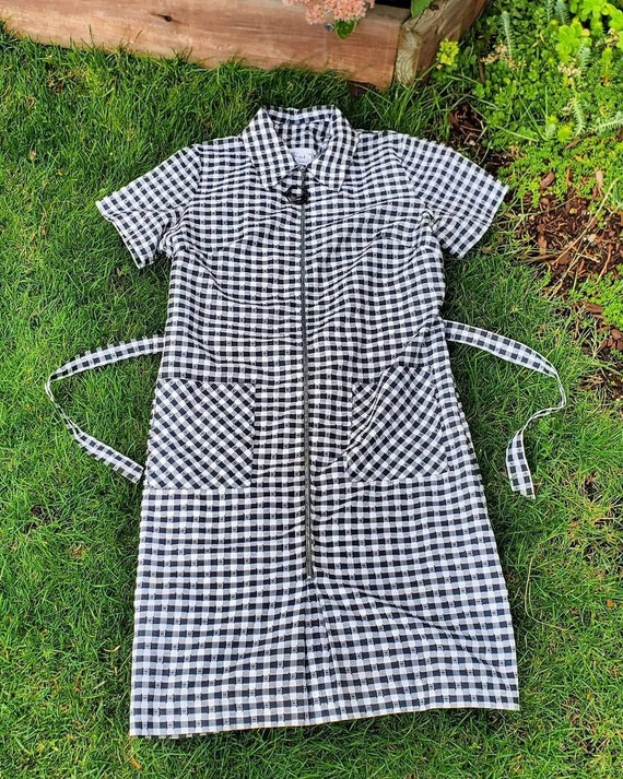 1950's cotton gingham metal zip front dress by "a… - image 8