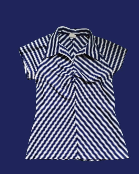 Fun stylish chevron navy blue and white striped 7… - image 5